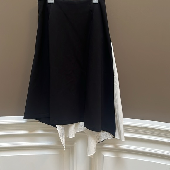 S.Deer SDeer graphic print skirt size 2-4. - Picture 5 of 7